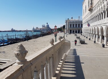 Doges Palace waterfront